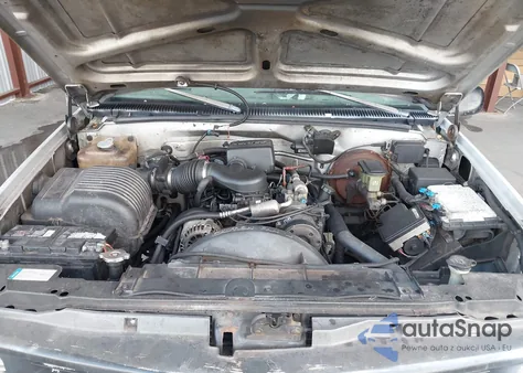 1997 Chevrolet C1500 Fleetside из США, поврежденный, VIN 1GCEC19M5VE229583